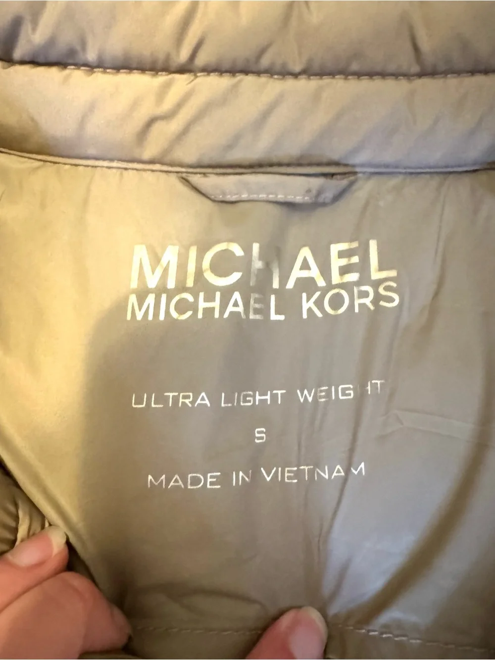 NWT Michael Kors Taupe Ultra lightweight Hooded Puffer Jacket SMALL